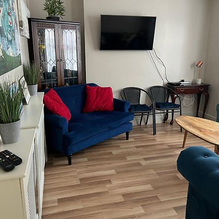 Relaxing Home - 7-10Min To Bournemouth Sandy Beach By Car - Private Garden, Parking And Spa Eksteriør bilde