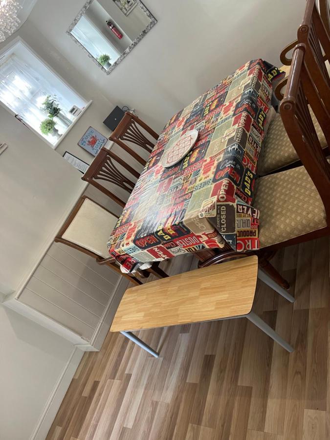 Relaxing Home - 7-10Min To Bournemouth Sandy Beach By Car - Private Garden, Parking And Spa Eksteriør bilde