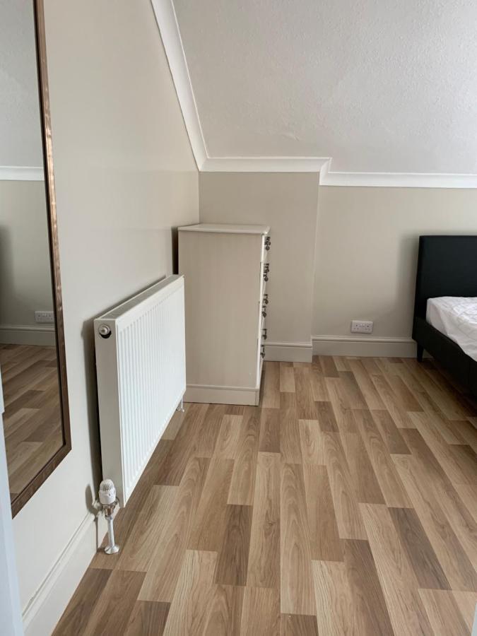 Relaxing Home - 7-10Min To Bournemouth Sandy Beach By Car - Private Garden, Parking And Spa Eksteriør bilde