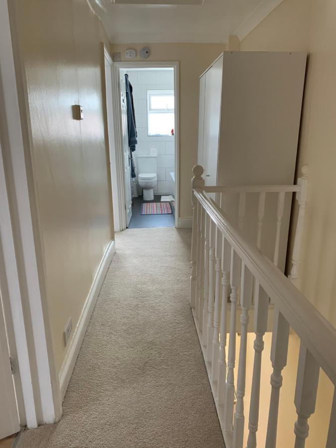 Relaxing Home - 7-10Min To Bournemouth Sandy Beach By Car - Private Garden, Parking And Spa Eksteriør bilde
