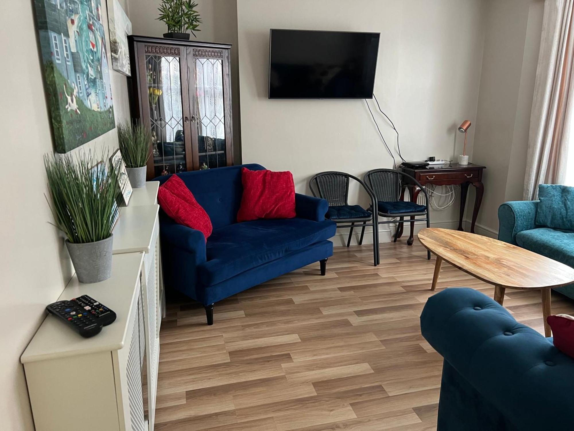 Relaxing Home - 7-10Min To Bournemouth Sandy Beach By Car - Private Garden, Parking And Spa Eksteriør bilde