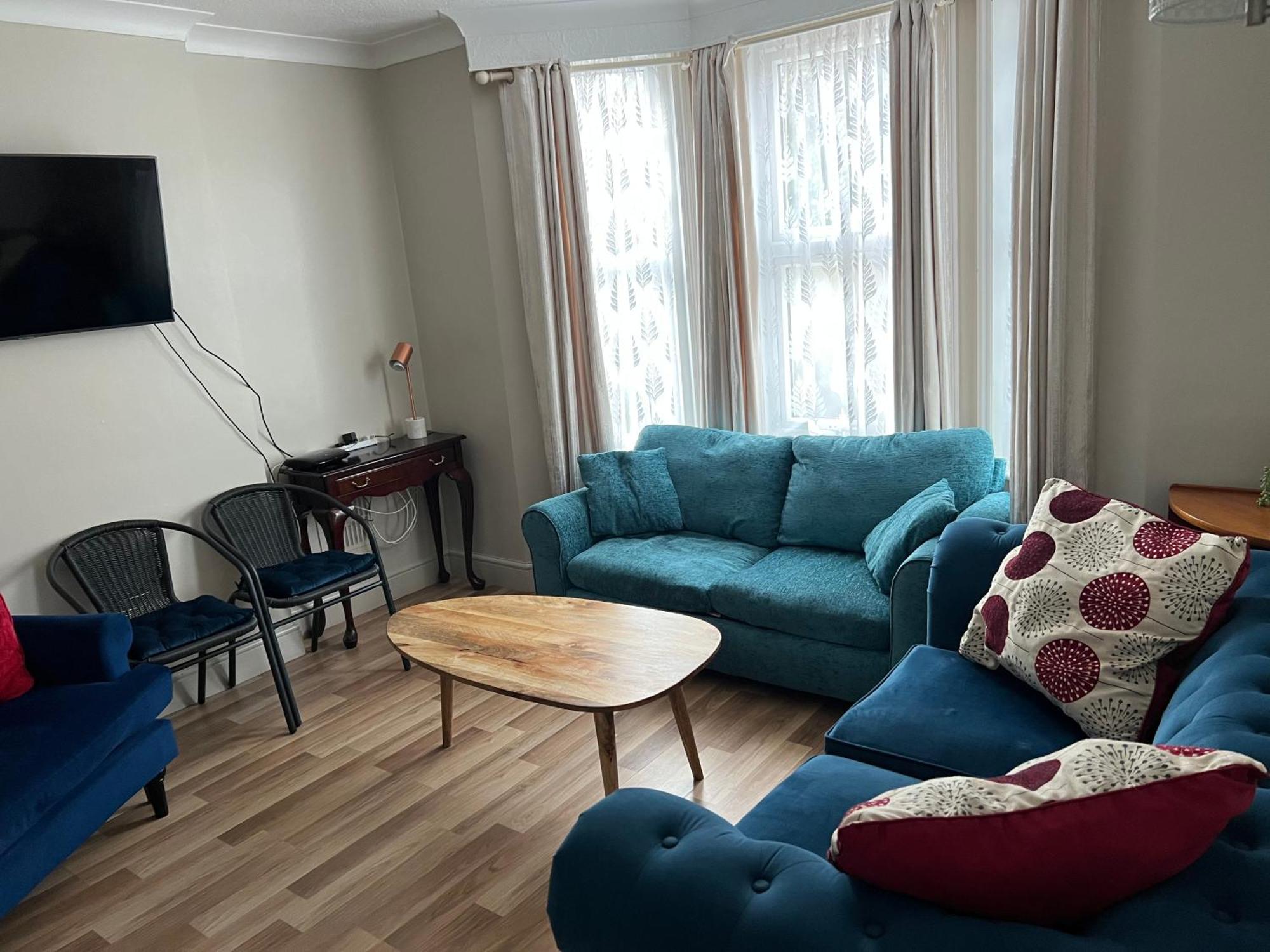 Relaxing Home - 7-10Min To Bournemouth Sandy Beach By Car - Private Garden, Parking And Spa Eksteriør bilde
